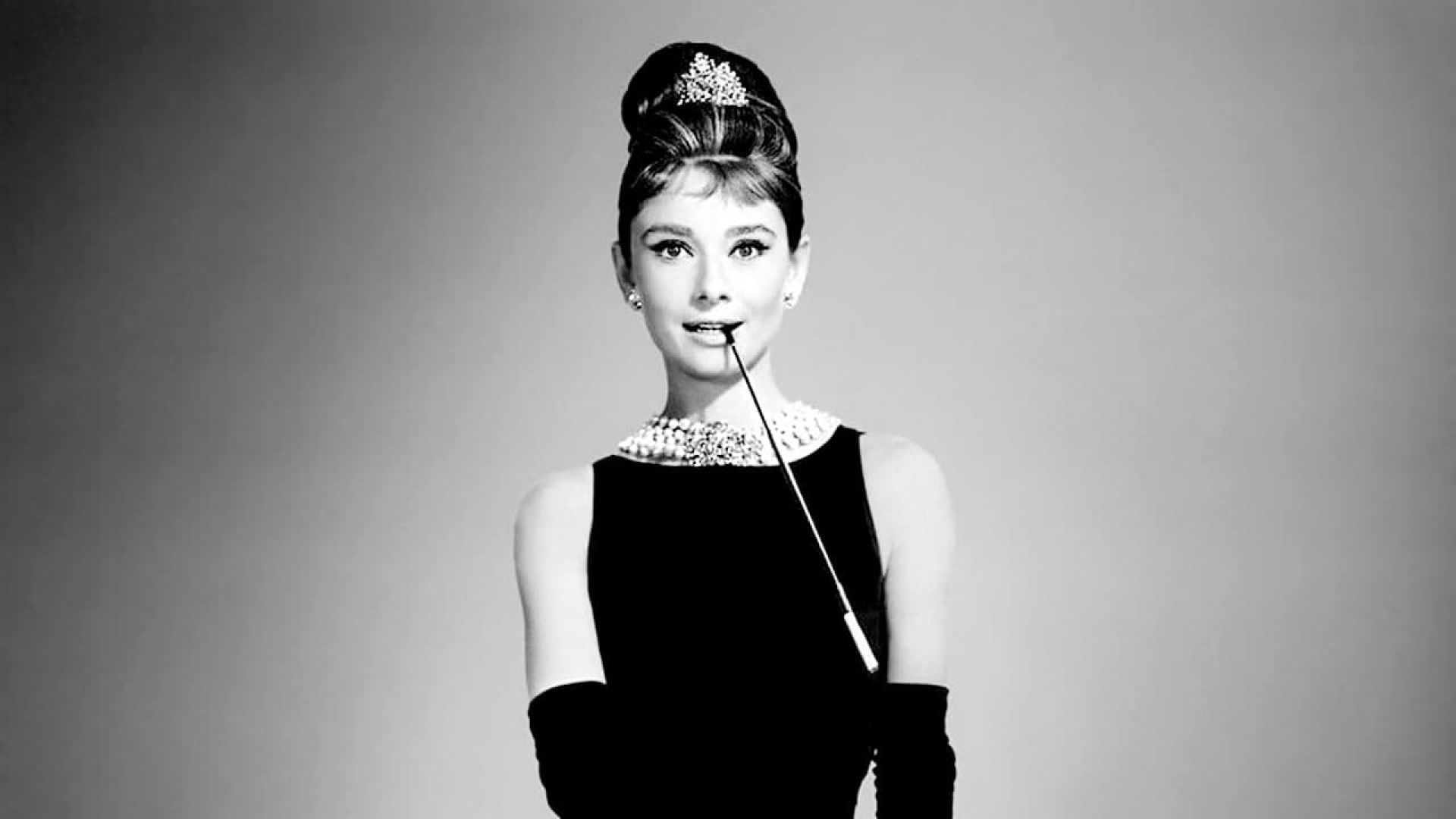 دانلود فیلم Breakfast at Tiffany’s 1961