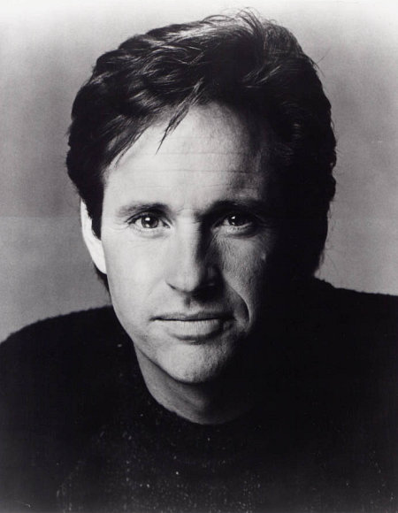 Robert Hays