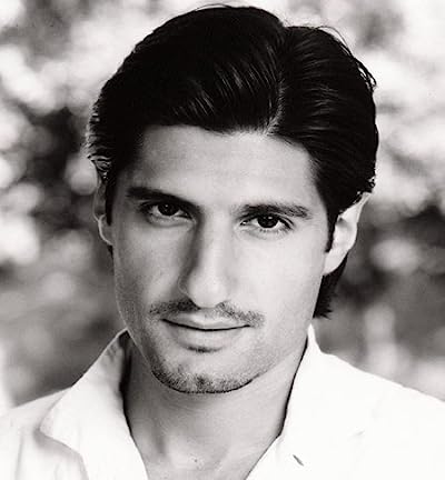 Kayvan Novak