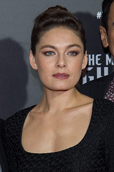 Alexa Davalos