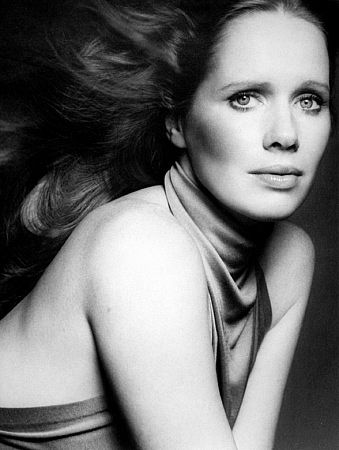 Liv Ullmann