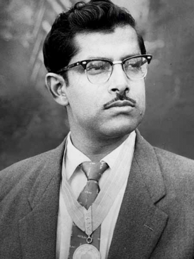 Hrishikesh Mukherjee