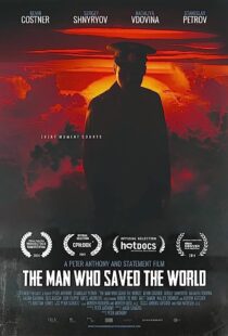 دانلود فیلم The Man Who Saved the World 2014369131-1921362724